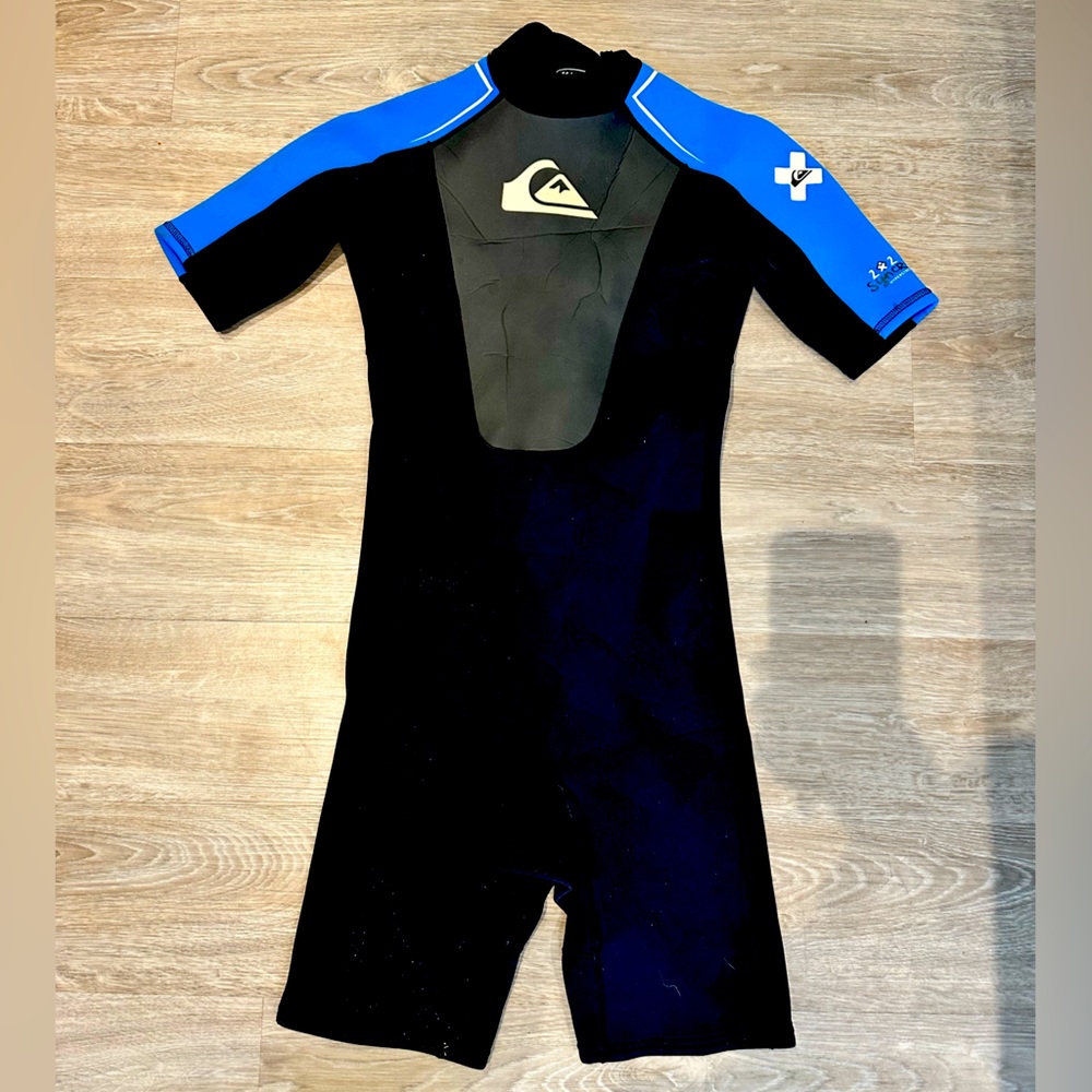 New-Quicksilver youth shorty wetsuit